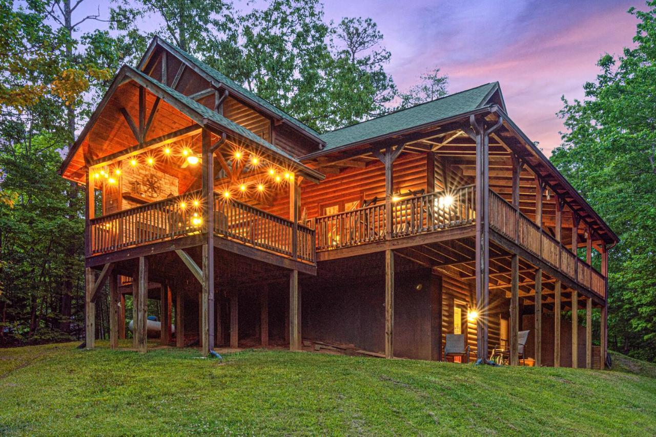Incredible Views! - Pet Friendly - Aska Adventure Area - Bearfoot Bungalow 블루리지 외부 사진