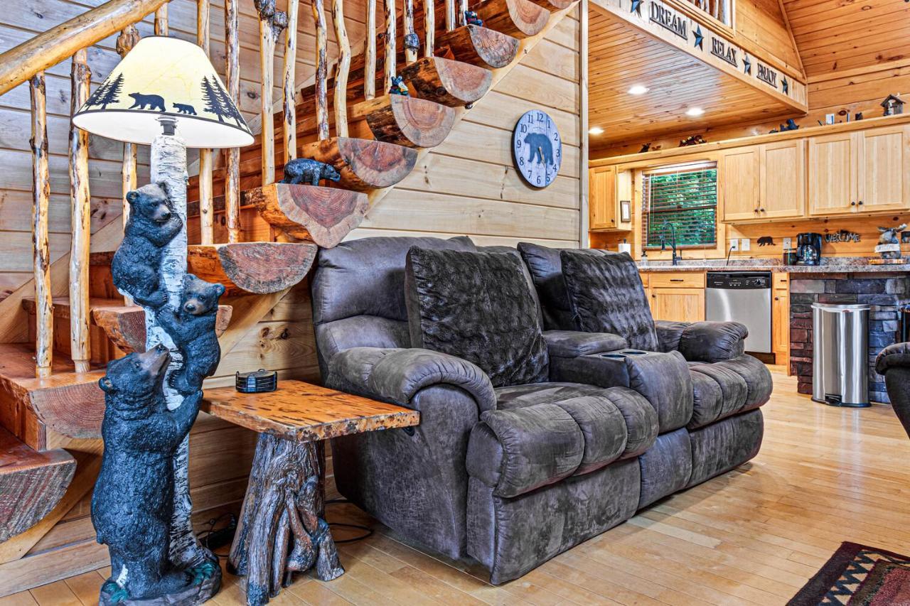 Incredible Views! - Pet Friendly - Aska Adventure Area - Bearfoot Bungalow 블루리지 외부 사진