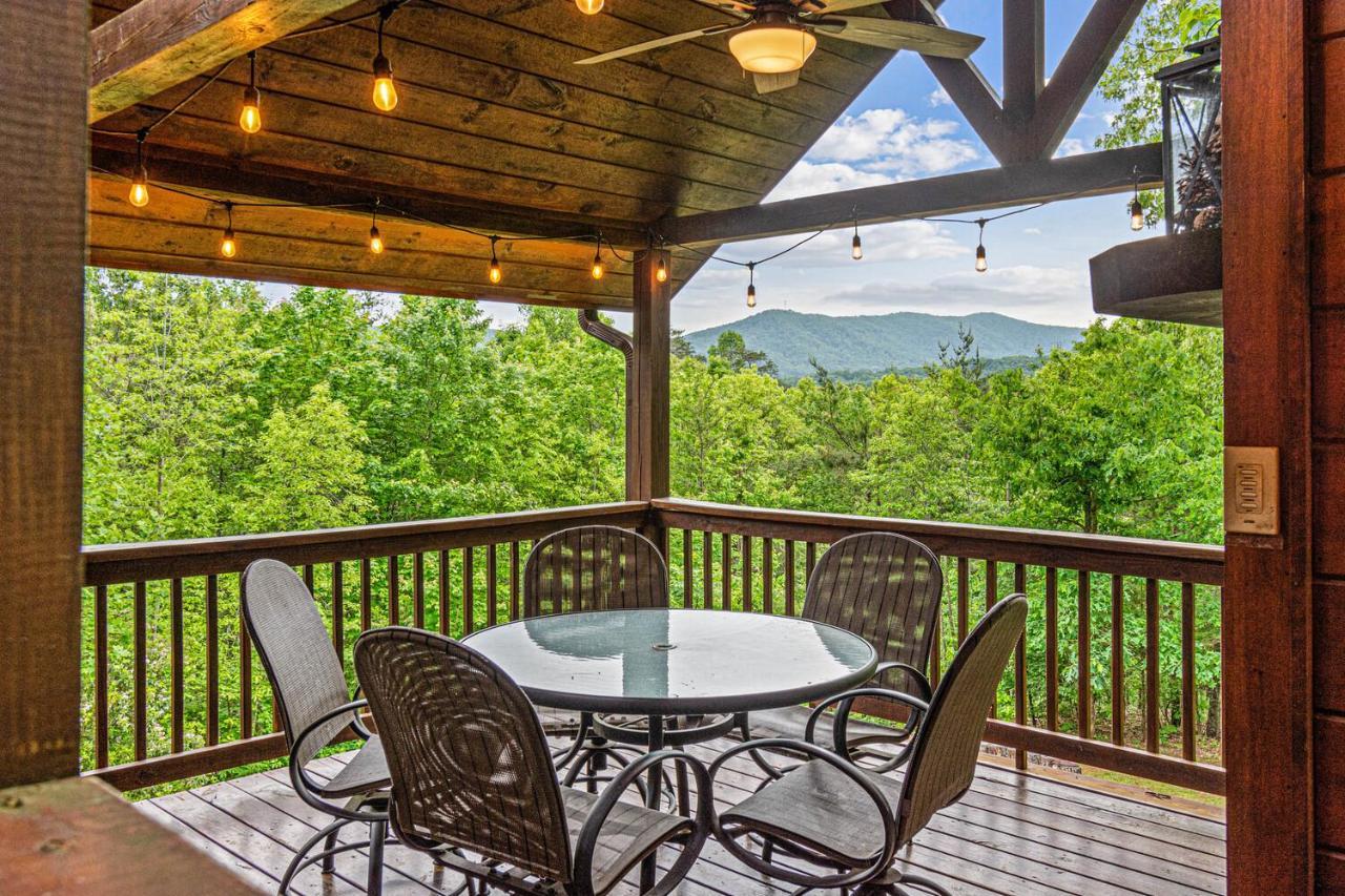 Incredible Views! - Pet Friendly - Aska Adventure Area - Bearfoot Bungalow 블루리지 외부 사진