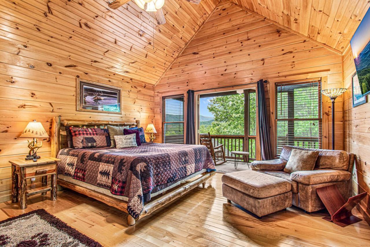 Incredible Views! - Pet Friendly - Aska Adventure Area - Bearfoot Bungalow 블루리지 외부 사진
