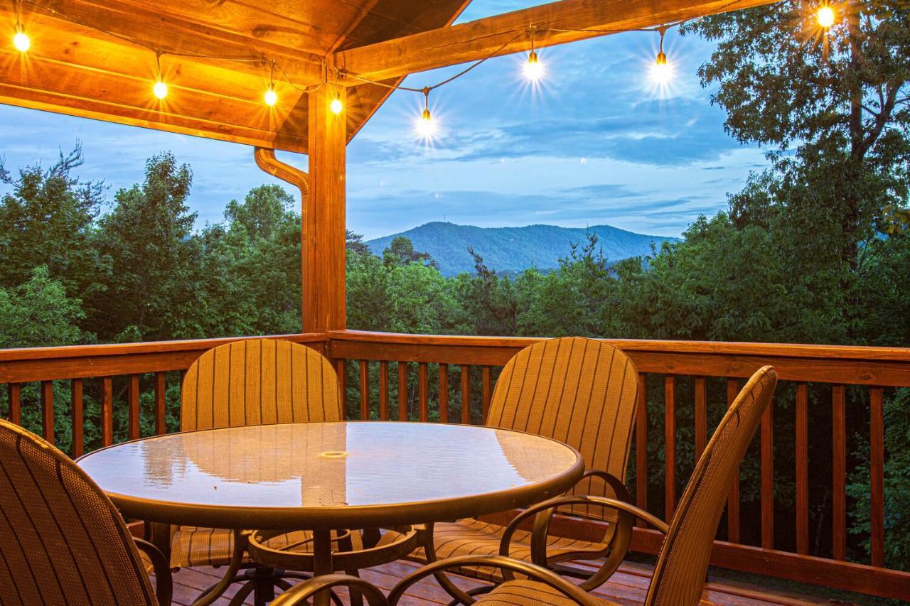 Incredible Views! - Pet Friendly - Aska Adventure Area - Bearfoot Bungalow 블루리지 외부 사진